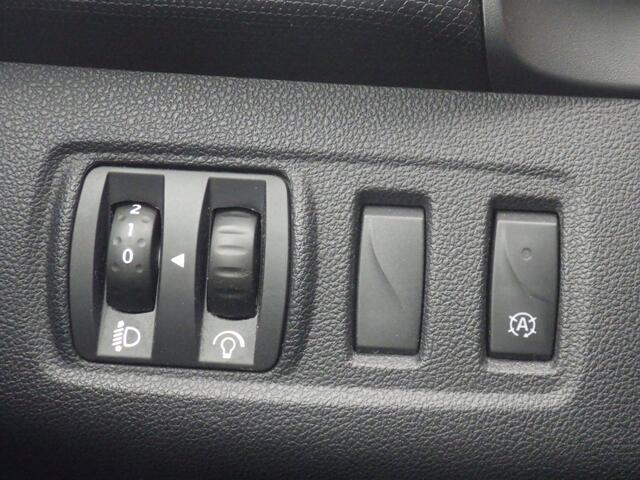 Renault CLIO Estate 0.9 TCe Zen, Cruise, Trekhaak, Navi, NL/NAP!