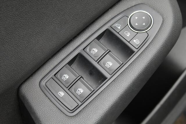 Renault CLIO 1.0 TCe Intens//Led//Ecc//Navi!!