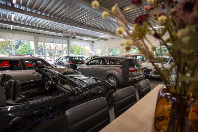 Renault CLIO 1.6 E-Tech Hybrid 140 Business Zen 1eEig|LED|CarPlay|Keyless|Stoelverwarming