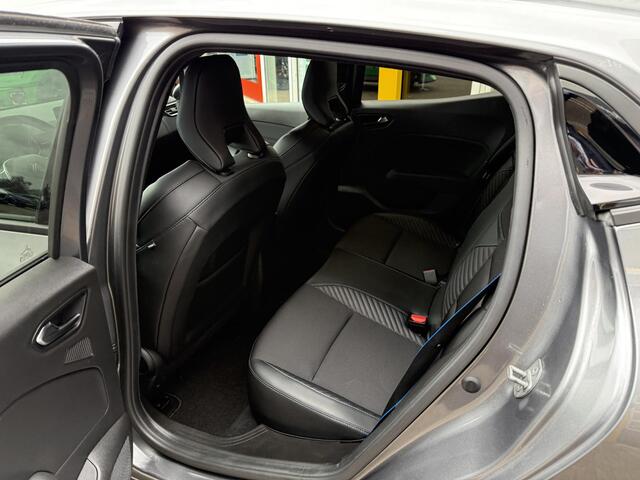 Renault CLIO 1.6 E-Tech Full Hybrid 145 esprit Alpine | NAP | Cruis Control adaptief | 360 graden camera | Navigatie | Climate Control | DAB |