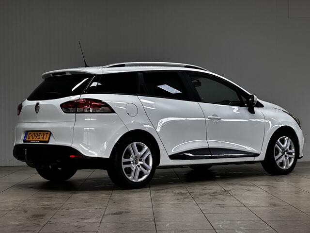 Renault CLIO Estate 0.9 TCe Zen/ Facelift!/ Trekhaak/ Extra getint glas/ PDC/ Apple + Android/ DAB+/ Navi/ Airco/ Cruise/ Elek. pakket/ Isofix/ Bluetooth/ Multi. Stuur/ Armsteun/ LED DAgrijverl./ Dakrails.