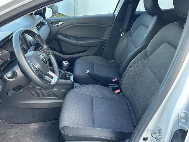 Renault CLIO 1.0 TCe Zen | Carplay | 1e Eigenaar | Dealer Onderhouden | 16 Inch Velgen