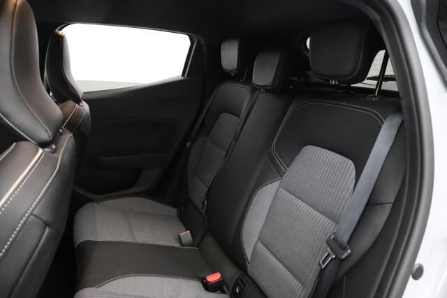 Renault CLIO 1.6 E-Tech Full Hybrid 145 techno | Pack Winter| Pack Techno| Camera|