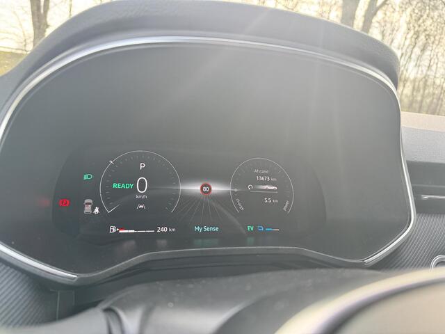 Renault CLIO 1.6 E-Tech Full Hybrid 145 esprit Alpine | STOEL + STUURVERWARMING | NAVI | CAMERA | LED | SPORTSTOELEN |