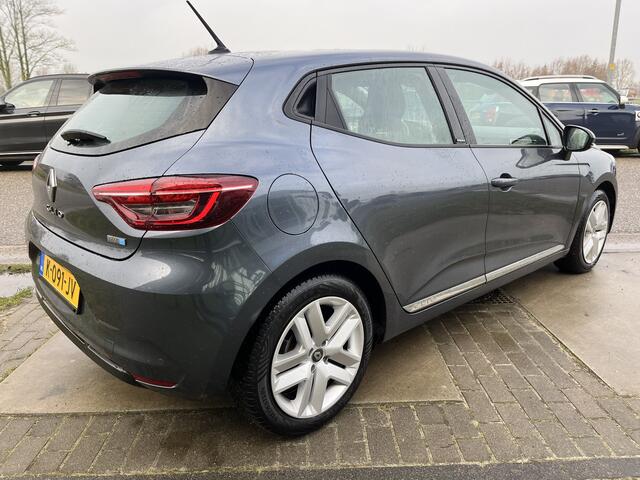 Renault CLIO 1.6 E-Tech Hybrid 140PK / Dealer onderhouden / Automaat / Apple Carplay - Android Auto / Cruise /