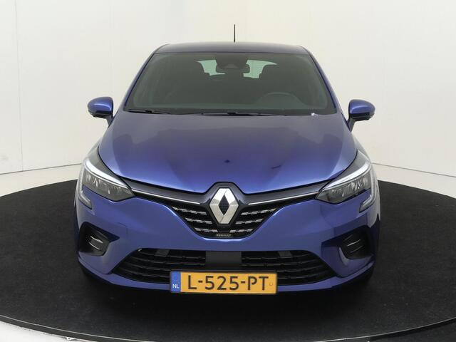 Renault CLIO 1.6 E-Tech Hybrid 140 PK Intens | Automaat | Parkeersensoren Voor & Achter | 360 Camera | Stoelverwarming | Navigatie | Airco | Adaptive Cruise Control