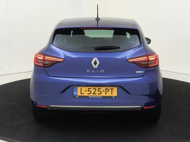 Renault CLIO 1.6 E-Tech Hybrid 140 PK Intens | Automaat | Parkeersensoren Voor & Achter | 360 Camera | Stoelverwarming | Navigatie | Airco | Adaptive Cruise Control