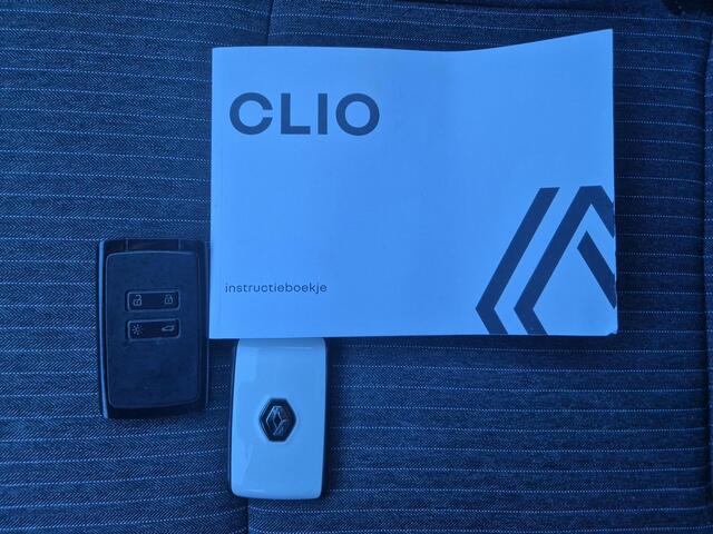 Renault CLIO 1.0 TCe 90 Techno Handgeschakeld / All season banden / draadloze telefoonlader / Achteruitrijcamera / Cruise control / Apple Carplay Android Auto / Keyless Entry/Start / Climate control / Parkeersensoren voor en achter /