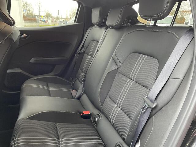 Renault CLIO 1.6 E-Tech Hybrid 145 E-Tech Engineered / ACHTERUITRIJCAMERA / PARKEERSENSOREN / CRUISE CONTROL / CLIMATE CONTROLE