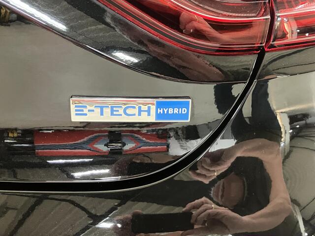 Renault CLIO 1.6 E-Tech Hybrid 140 Intens / NL auto / Dealer onderhouden.