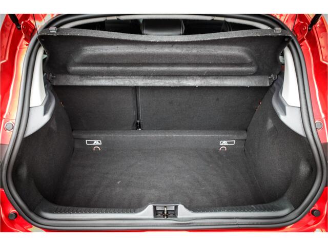 Renault CLIO 1.5 dCi 90 pk Ecoleader Intens| DB - riem vervangen | Meeneemprijs | | Clima | Navigatie | Pdc | Cruise | Keyless entry |