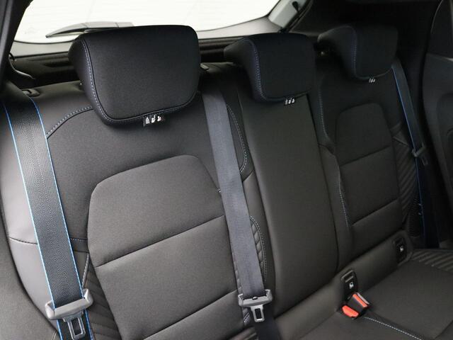 Renault CLIO 1.6 E-Tech Full Hybrid 145pk esprit Alpine | BOSE | Stoel- en stuurwielverwarming | Parkeersensoren voor en achter | Adaptive cruise |