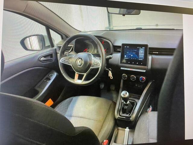 Renault CLIO 1.0 TCe Zen RIJKLAAR / NAVI / PDC / AIRCO / CRUISE / CARPLAY / A