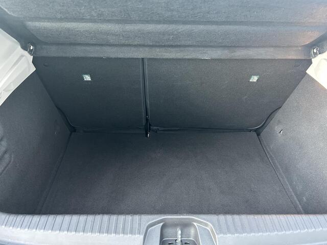 Renault CLIO 1.0 TCe Zen | Navigatie | Airco | Cruise Control | Parkeersensoren Achter