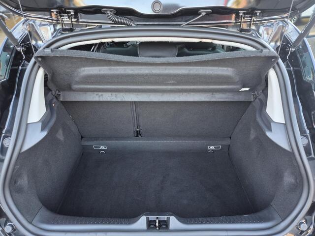 Renault CLIO 0.9 TCe Limited | Navigatie | Parkeersensoren |