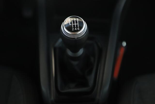 Renault CLIO 1.0 TCe Zen Navigatie Carplay Android Airco Cruise Control LED Rijstrooksensor Parkeersensor