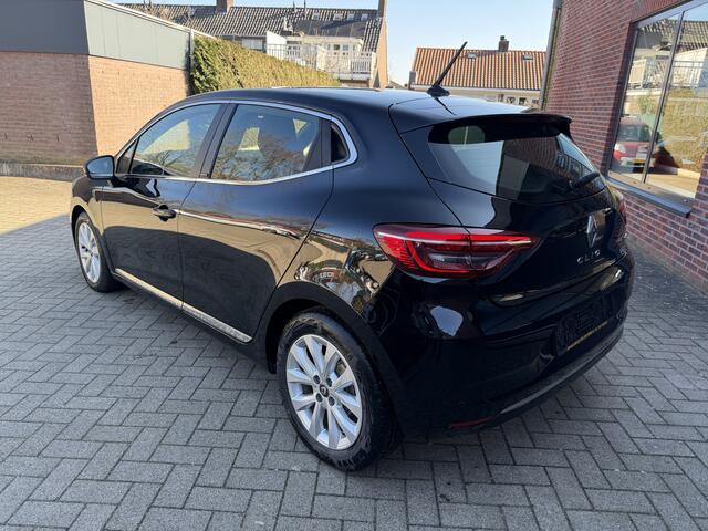 Renault CLIO 1.6 E-Tech Hybrid 140 Intens