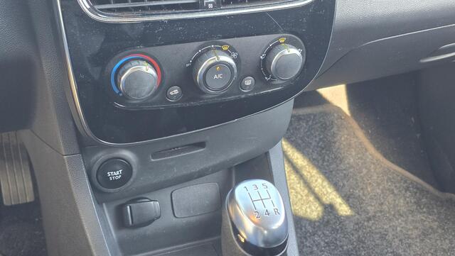 Renault CLIO Estate 0.9 TCe Limited | NAP | 1e eigenaar | BTW | Navi | Cruise | Airco | Keyless