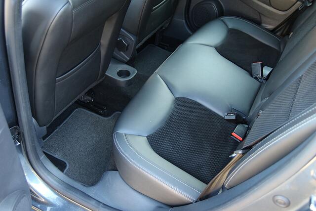Renault CLIO Estate 0.9 TCe 90pk Intens | NL-auto | Luxe! | Climate control | LED | Cruise control | Half leder | Parkeersensoren |