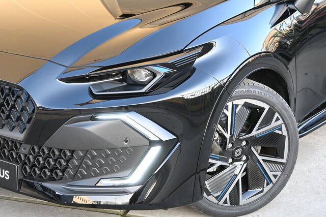 Renault CLIO esprit Alpine | Achteruitrijcamera | Elektronisch geregelde airconditioning | Grille in zwart met daarin verwerkt 113 Renault logo's