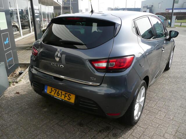 Renault CLIO TCe 90 5drs. Limited PARK ASSIST ACHTER/ PACK COMFORT/ PACK ELECTRIC/ LM VELGEN MET 4 SEIZOENSBANDEN/ PRIVACY GLAS ACHTER/ ETC.. ALTIJD DEALER ONDERHOUDEN! RIJKLAAR!
