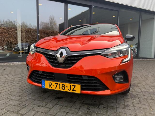 Renault CLIO 1.0 TCE Intens,LED,Leer/Alcantara,BOSE,Stoel/stuurverw,Camera,Lane Ass.,Carplay,Clima