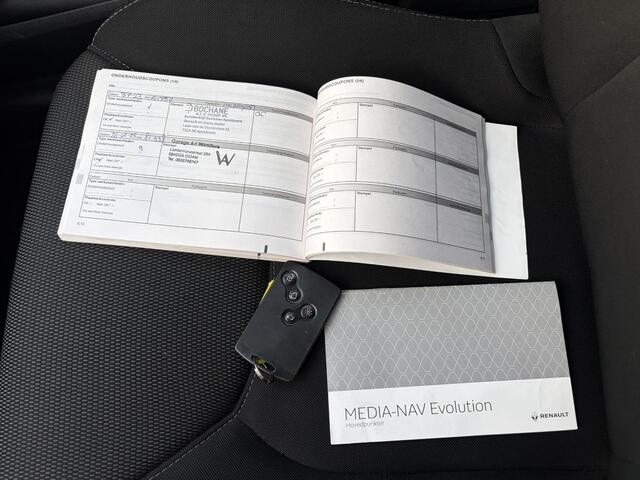 Renault CLIO Estate 0.9 TCe Zen / Trekhaak (1200 KG) / Apple Carplay/Android Auto / All season banden / Airco / Stoelverwarming