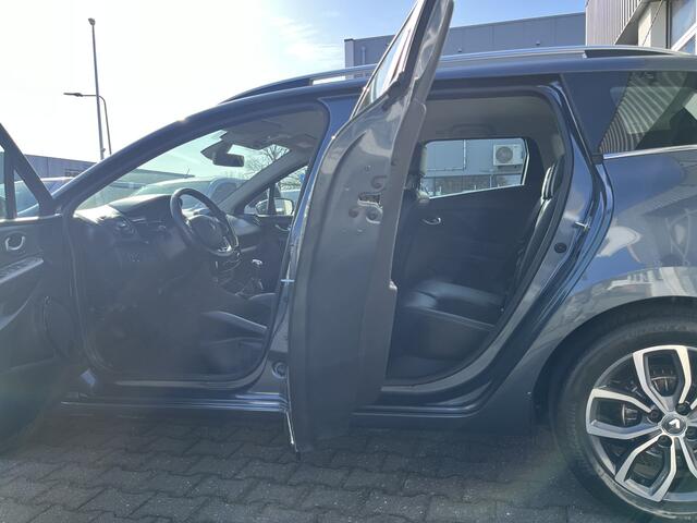 Renault CLIO Estate 0.9 TCe Intens Airco Cruise control Parkeersensoren voor en achter Telefoonverbinding Stuurwielbediening 5-Persoons