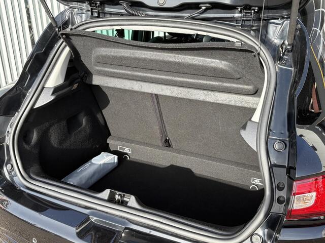 Renault CLIO 0.9 TCe Limited Comfort | NAP | Climate Control | Navigatie | Achteruitrijcamera | Cruise Control | Parkeersensoren |