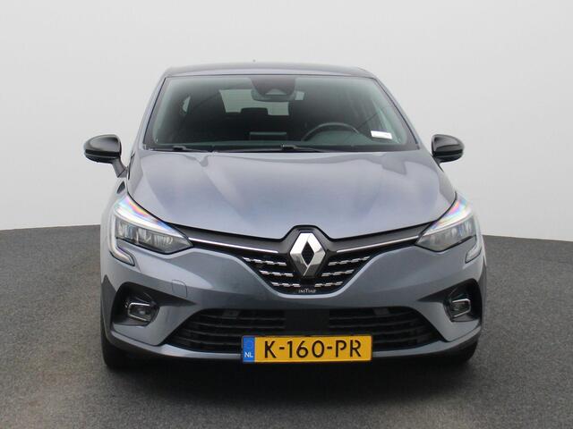 Renault CLIO 1.6 E-Tech Hybrid 140 Initiale Paris | Climate Control / ECC | Licht metalen velgen 17 inch | Cruise control | Connectiviteit | Navigatie | Lederen bekleding | Stoelverwarming | LED koplampen | Park Distance Control voor en achter, |Achteruitrijcamera |