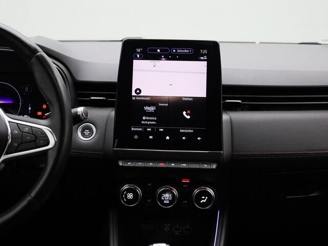 Renault CLIO 1.6 E-Tech Hybrid 140 Initiale Paris | Climate Control / ECC | Licht metalen velgen 17 inch | Cruise control | Connectiviteit | Navigatie | Lederen bekleding | Stoelverwarming | LED koplampen | Park Distance Control voor en achter, |Achteruitrijcamera |