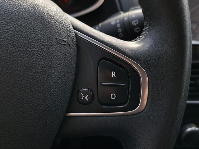 Renault CLIO Estate 0.9 TCe Limited, cruise, navi, Pdc