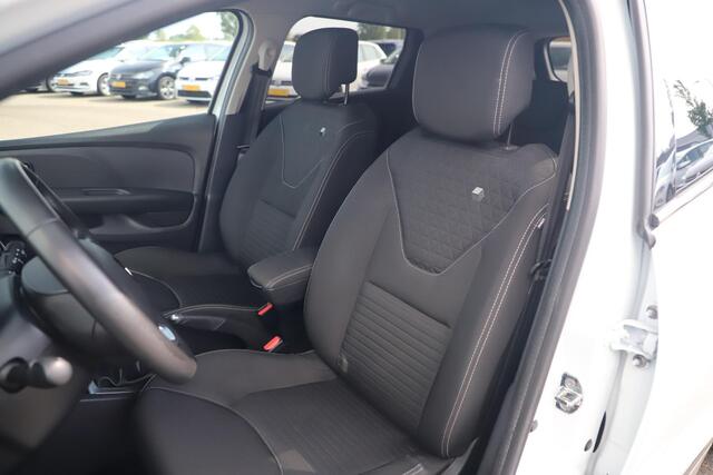 Renault CLIO Estate 0.9 TCe Limited Navigatie Bluetooth Airco Cruise Control 16 inch LMV Getint Glas
