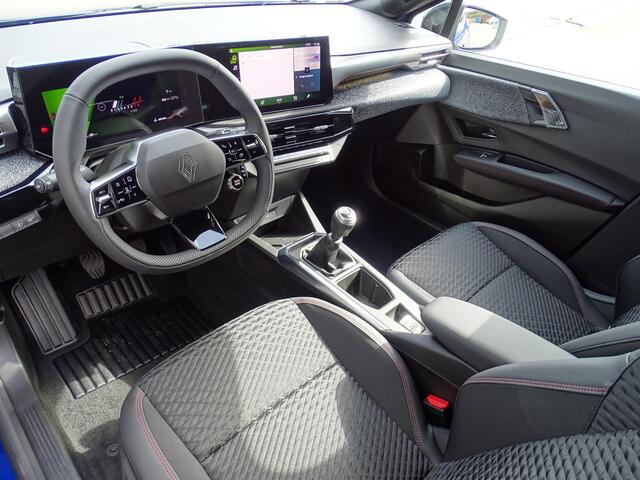 Renault CLIO 1.2 TCe 115 techno NU 5 JAAR GARANTIE! / PACK PREMIERE / STOELVERWARMING