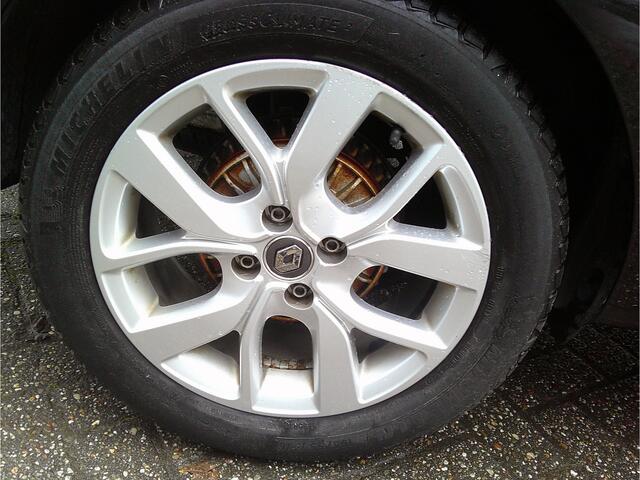 Renault CLIO Estate 0.9 TCe Limited Staat in De Krim