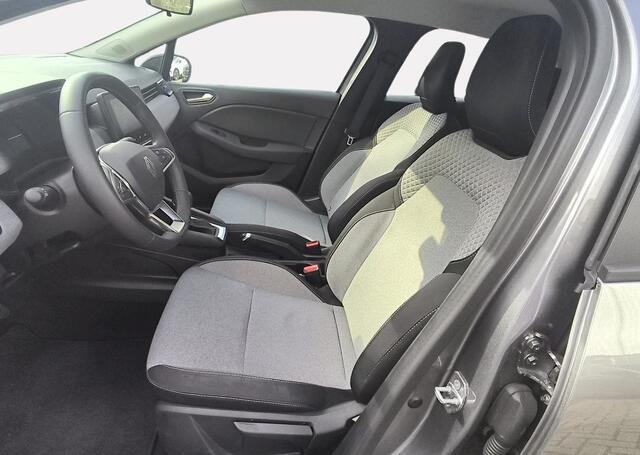 Renault CLIO 1.6 E-Tech Full Hybrid 145 evolution