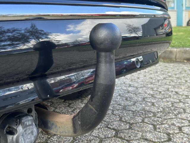 Renault CLIO Estate 0.9 Limited / Navigatie / Lichtmetalen Velgen / 1e Eigenaar / Dealer Onderhouden / Parkeersensoren / Cruise Control / Airco / Trekhaak /