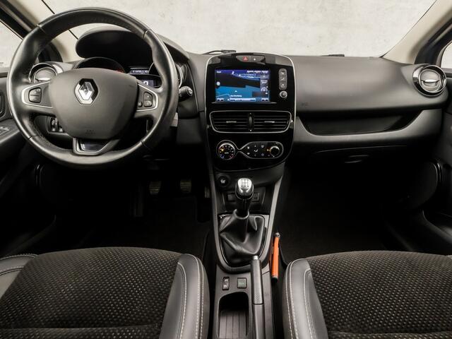 Renault CLIO 0.9 TCe Intens Sport (NAVIGATIE, CLIMATE, LEDER/ALCANTARA, CAMERA, SPORTSTOELEN, LED KOPLAMPEN, CRUISE, LM VELGEN, NIEUWSTAAT)