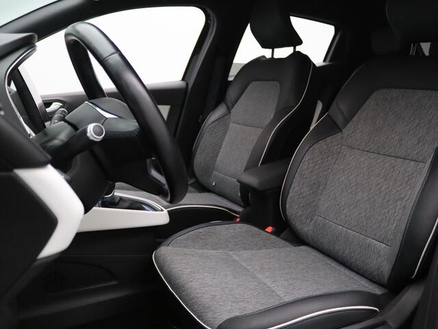 Renault CLIO 1.6 E-Tech Hybrid Serie Limitee E-TECH 140pk Camera | Cruise | Navi | Parkeersens. v+a