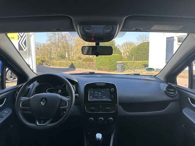 Renault CLIO Estate TCe 90 Limited | Dealer onderhouden | Parkeersensoren achter | Navigatiesysteem |