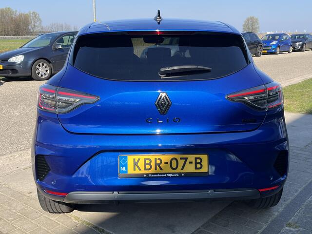 Renault CLIO 1.6 E-Tech Full Hybrid 145 esprit Alpine / 360' Camera / Apple Carplay - Android Auto / Blind spot / LMV /