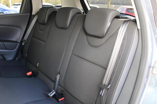 Renault CLIO Estate 0.9 TCe Limited | Parkeersensoren achter | Navi | Cruise Control