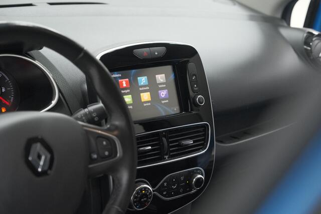 Renault CLIO Estate TCe 90 Intens | Navigatie | Parkeersensoren | Half Leder | Climate Control | Dakrails