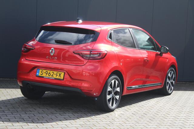 Renault CLIO 1.0 TCe 90 Evolution | incl. 12 maanden garantie | Lane assist | Verkeersbord detectie | Isofix | DAB+ | Navigatie | Parkeersensoren achter | Airco | LED verlichting | 16" LMV |