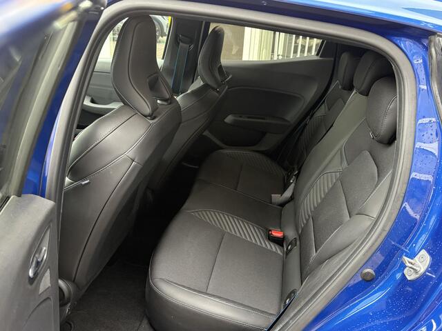 Renault CLIO 1.6 E-Tech Full Hybrid 145 esprit Alpine | 360 graden camera | Bose Audio | Cruise adaptief |