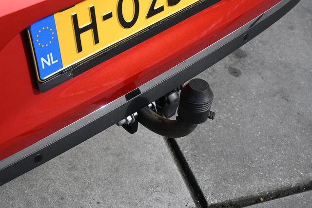 Renault CLIO TCe 100 Bi-Fuel Intens | TREKHAAK | CAMERA | NAVI | CRUISE CONTROL | CLIMATE CONTROL | PDC | LMV