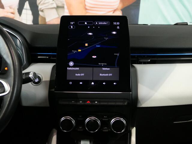 Renault CLIO 1.6 E-Tech Hybrid 140 Série Limitee - Clima - Keyless entry/start - Navi - Sensor achter