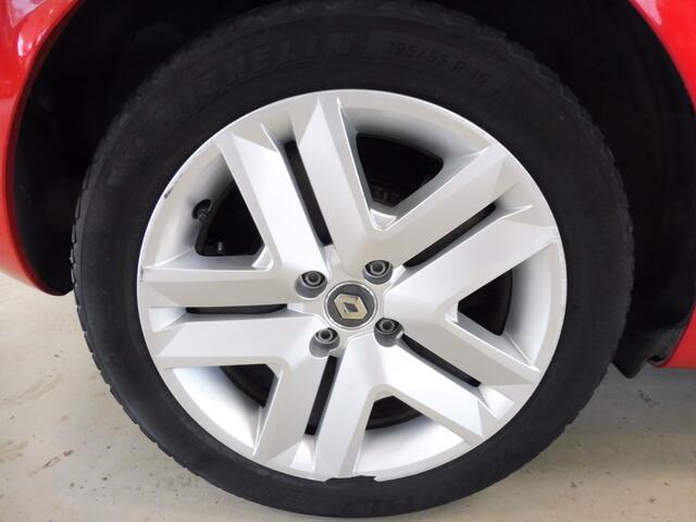 Renault CLIO 1.0 TCe Zen Trekhaak | Cruise | Navi | LED | 1e eig. | NL auto