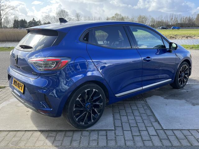 Renault CLIO 1.6 E-Tech Full Hybrid 145PK esprit Alpine / Bose / 360' Camera / Apple Carplay - Android Auto / Blind spot / LMV / 2e Paasdag open 09.00-17.00 uur