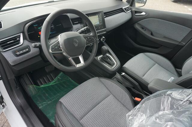 Renault CLIO 1.6 E-Tech Full Hybrid 145 techno Winter pakket 17" velgen